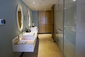Nanxun Hapital Hotel Huzhou Exteriör bild